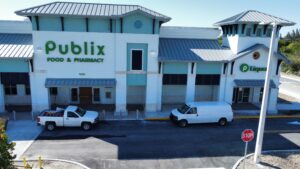 Publix 1229 AT Valencia Center Stucco & Exterior Painting